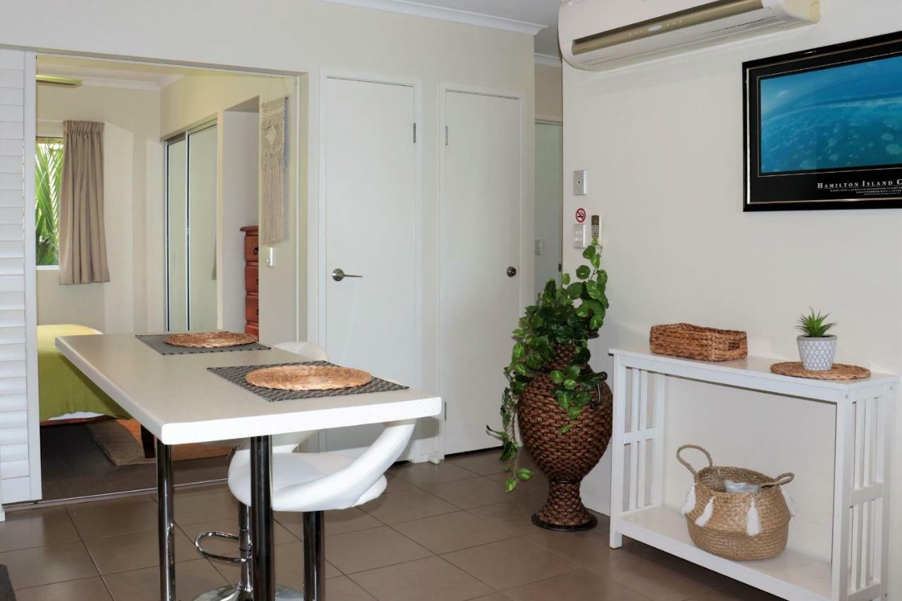 איירלי ביץ' Watersons At Airlie Central Apartments מראה חיצוני תמונה